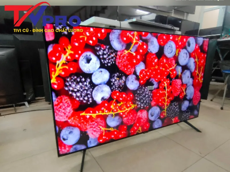 Phòng làm việc lớn khi mua tivi 50 inch cũ